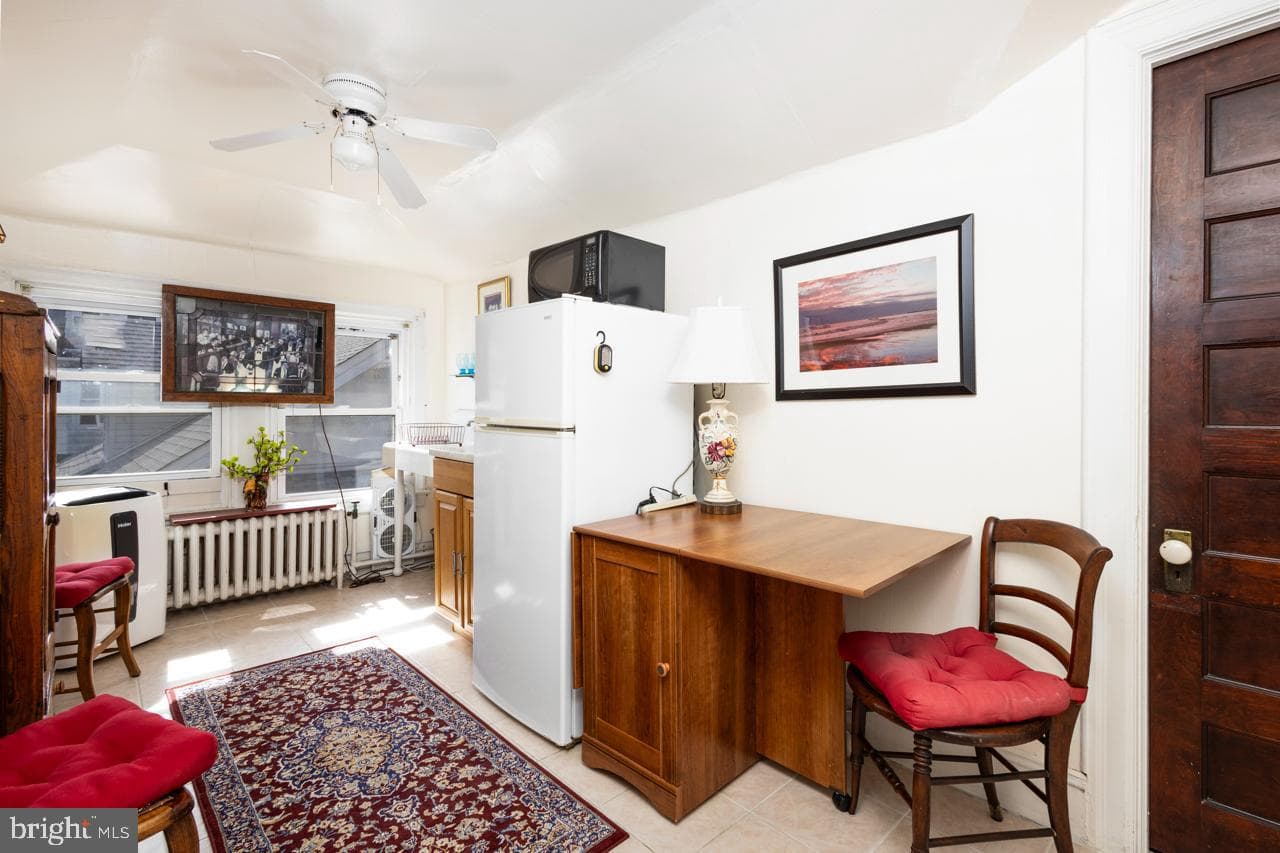 221 S Easton Road photo 38