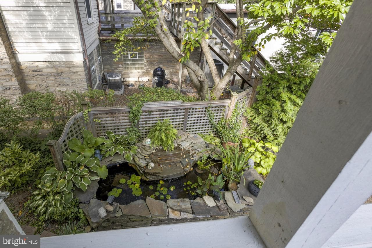 221 S Easton Road photo 47