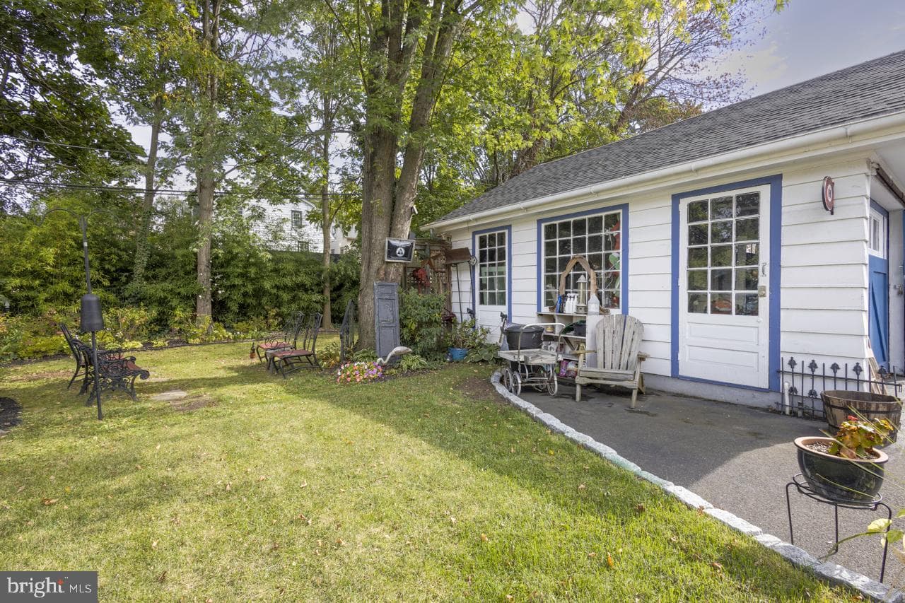 221 S Easton Road photo 52