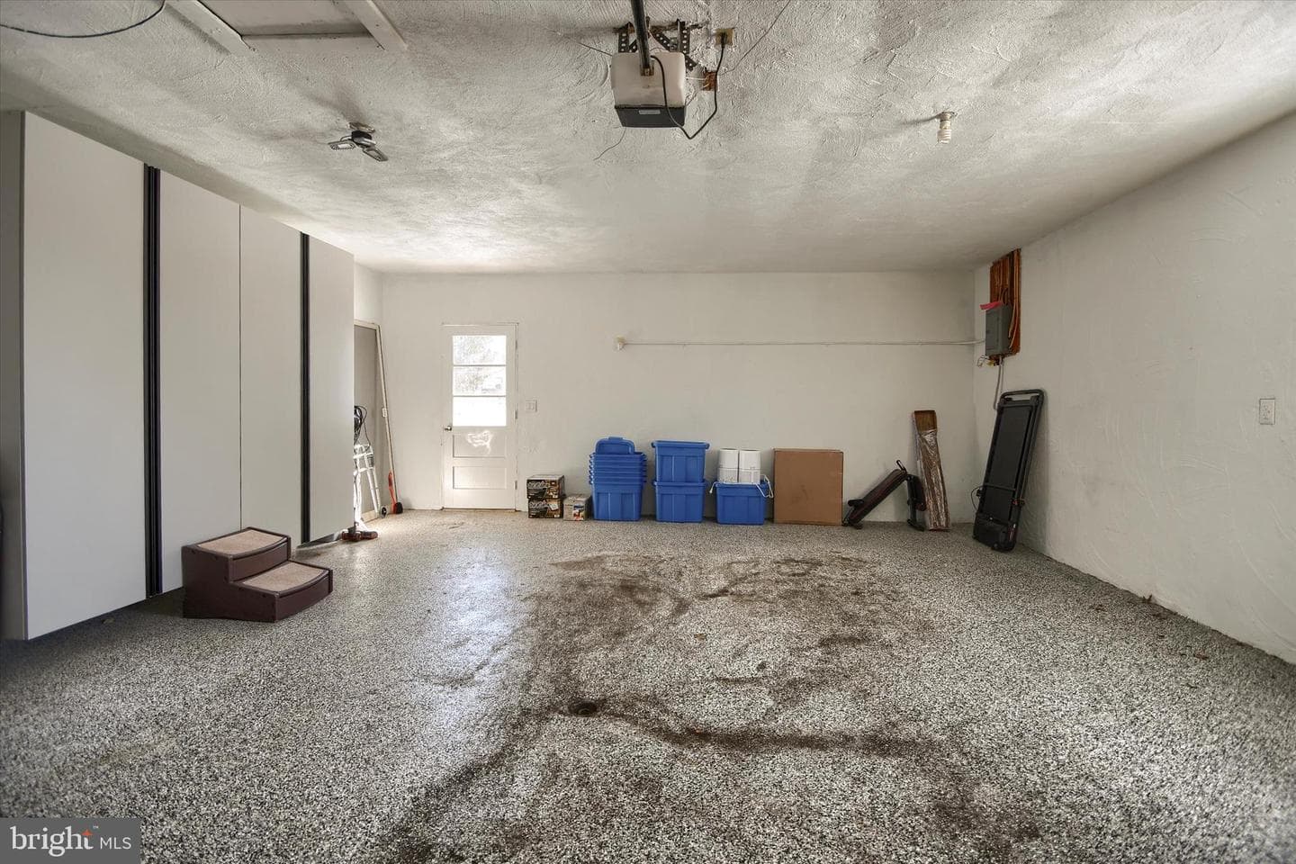 1001 Lakeview Terrace photo 39