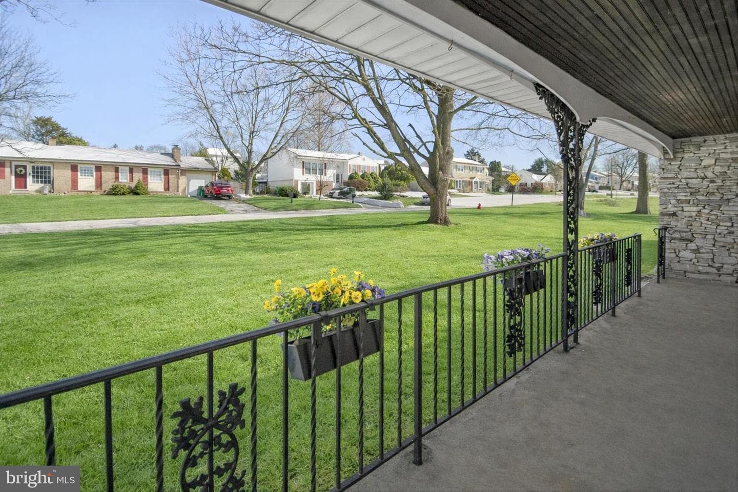 1001 Lakeview Terrace photo 47