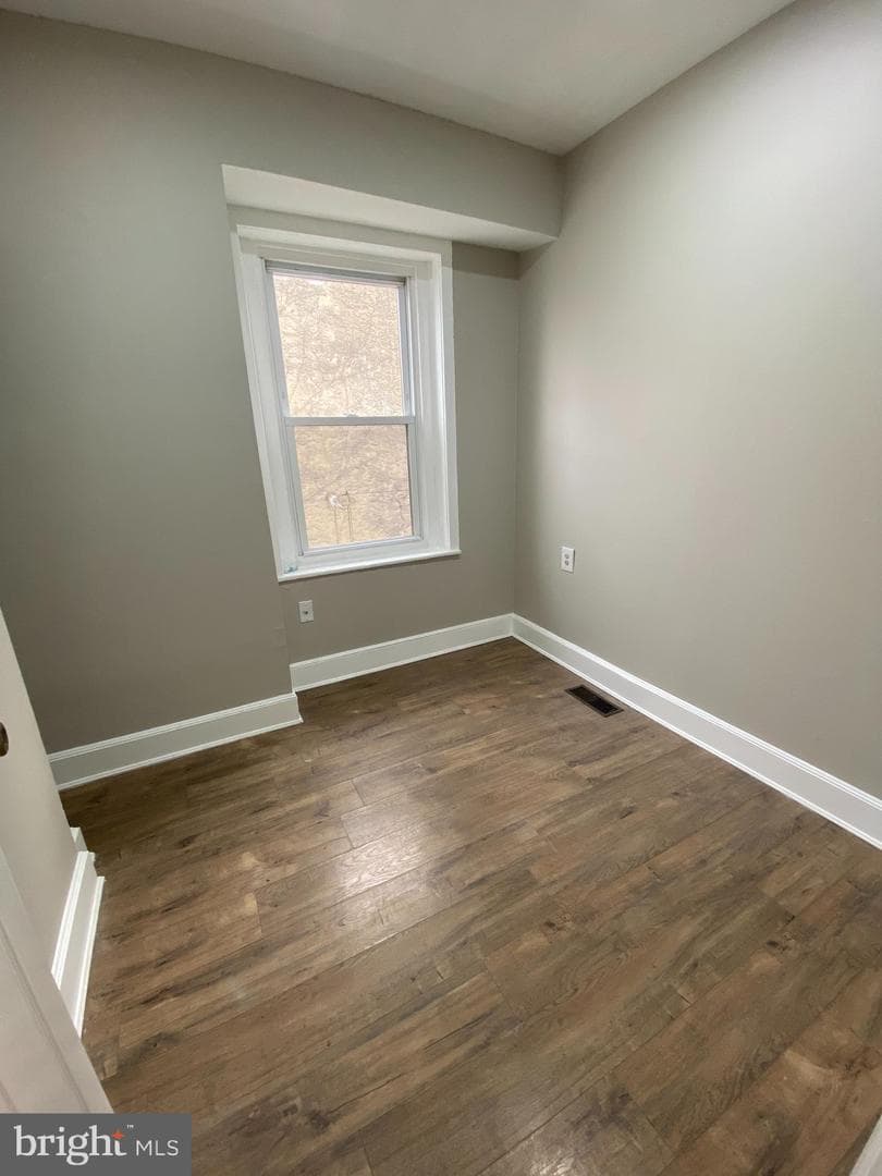 220 Pearl Street photo 13