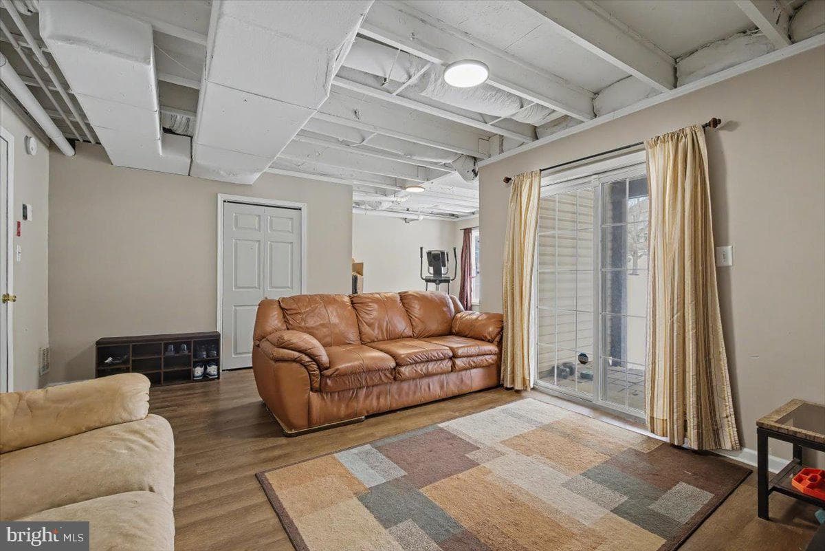 122 Hunt Club Drive photo 26
