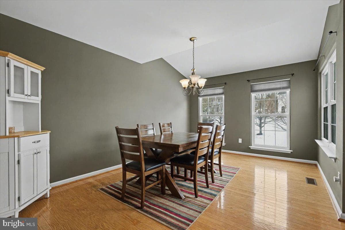 122 Hunt Club Drive photo 9