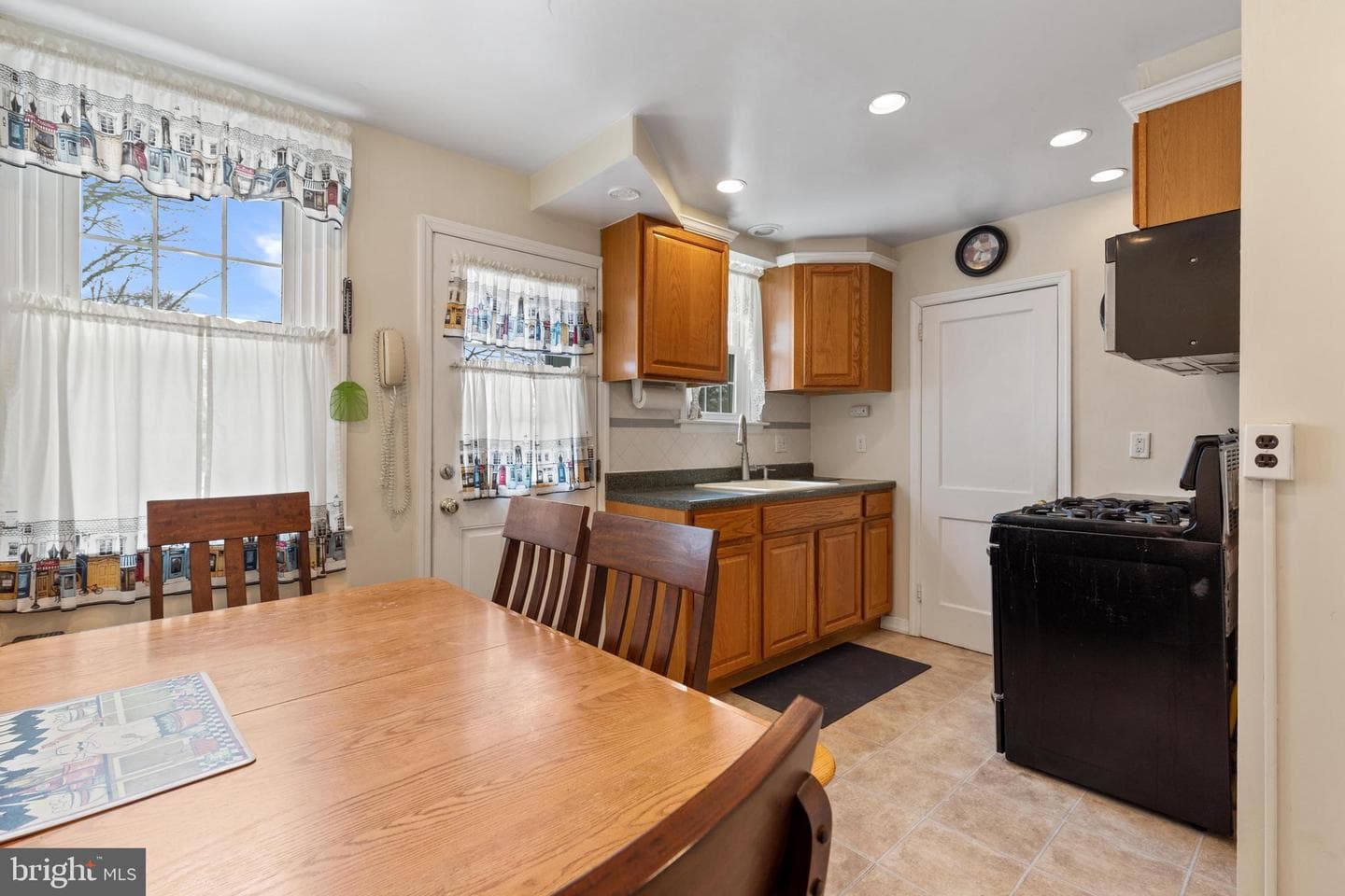 5 Highland Avenue photo 12