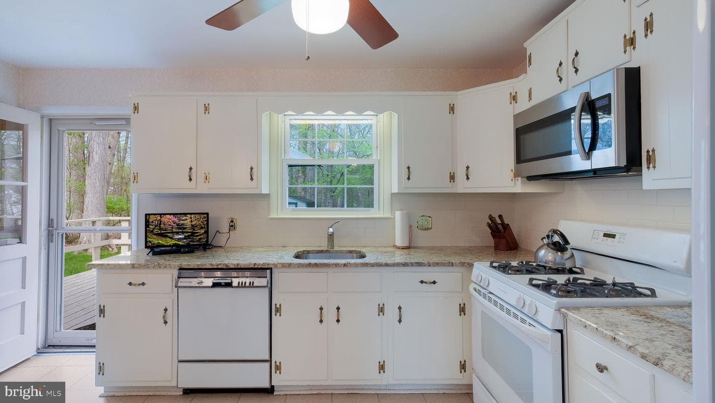 138 Woodland Drive photo 17