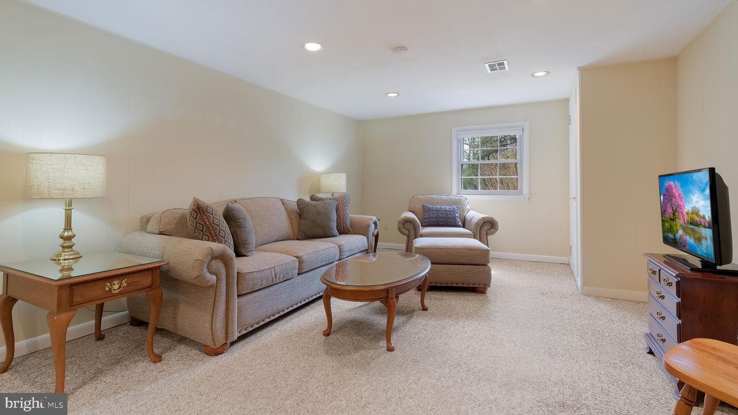 138 Woodland Drive photo 21