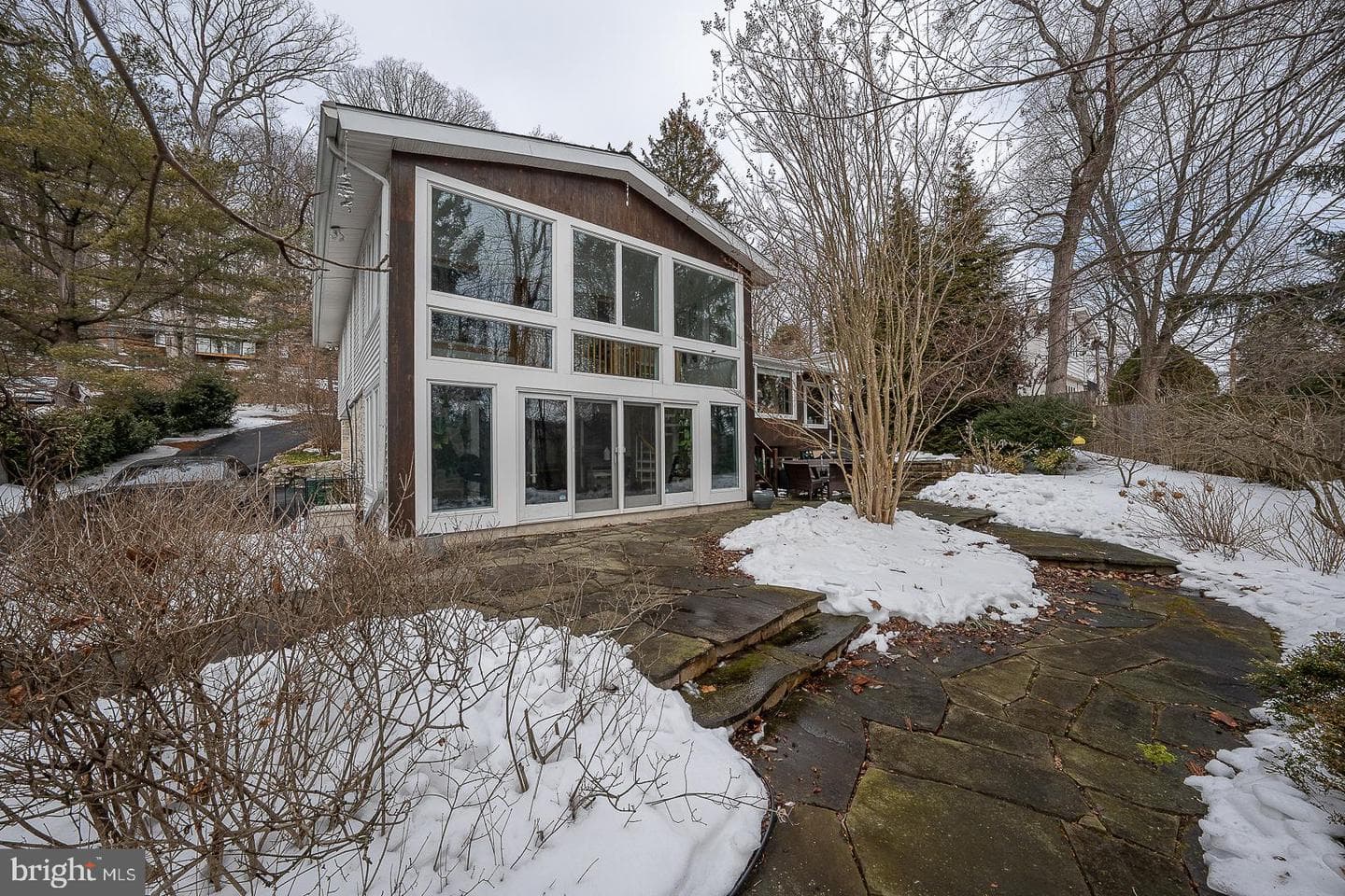 173 Gypsy Lane photo 4
