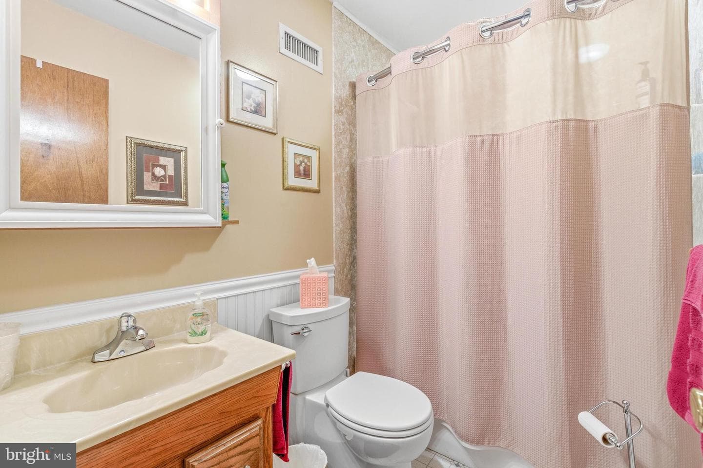 312 Royal Avenue photo 24