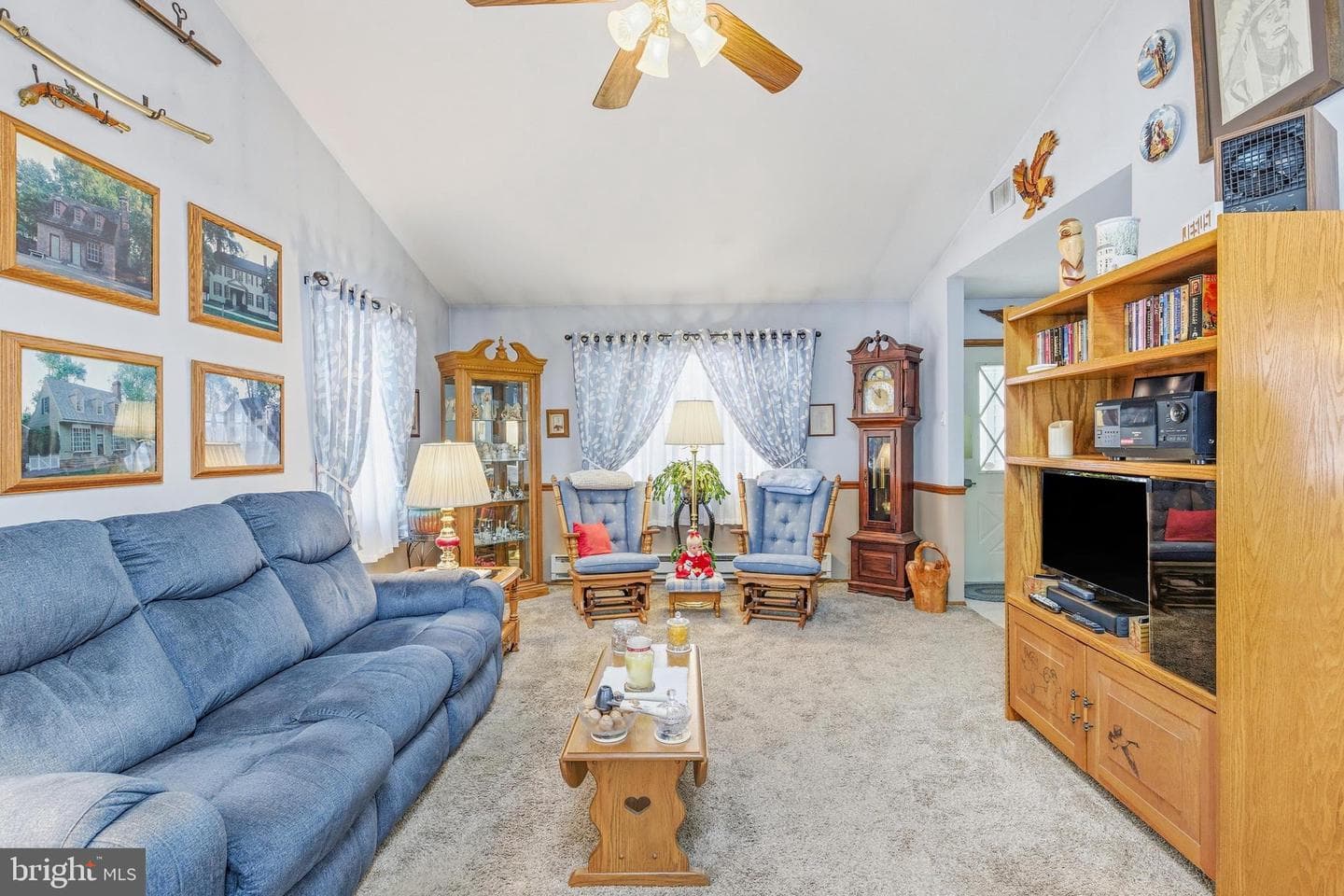 312 Royal Avenue photo 5