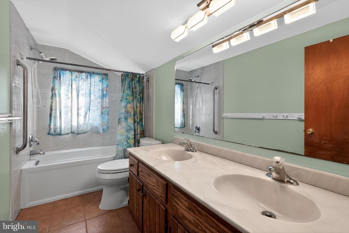 372 High Street photo 22