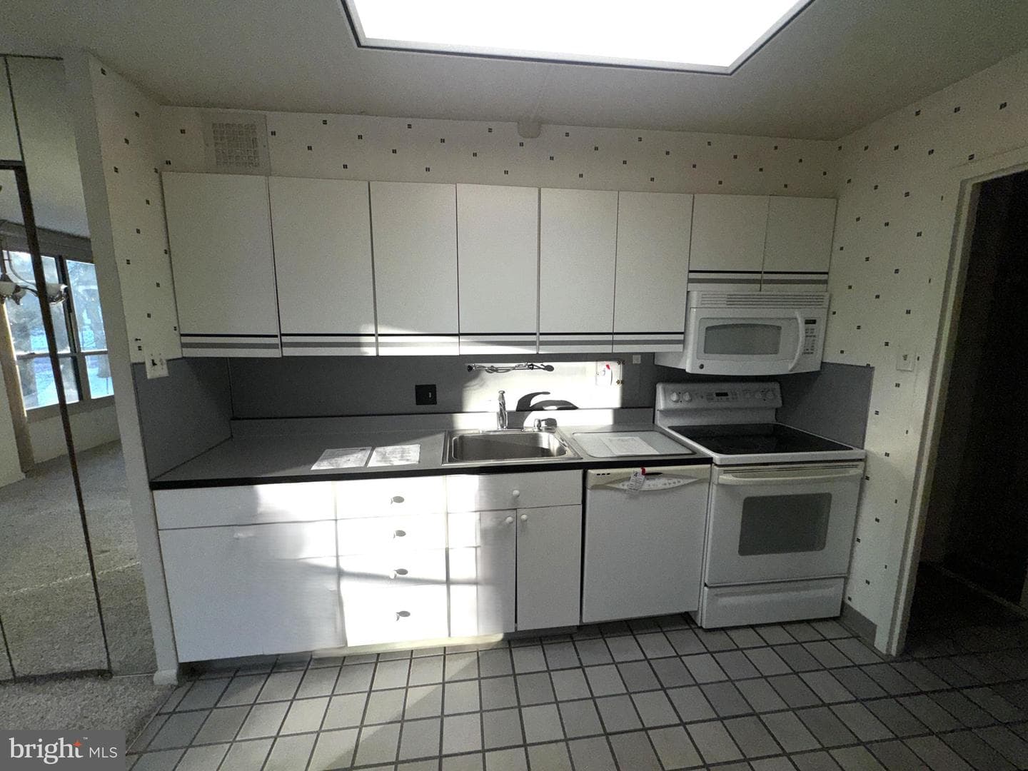 1001 City Avenue #ee-423 photo 3