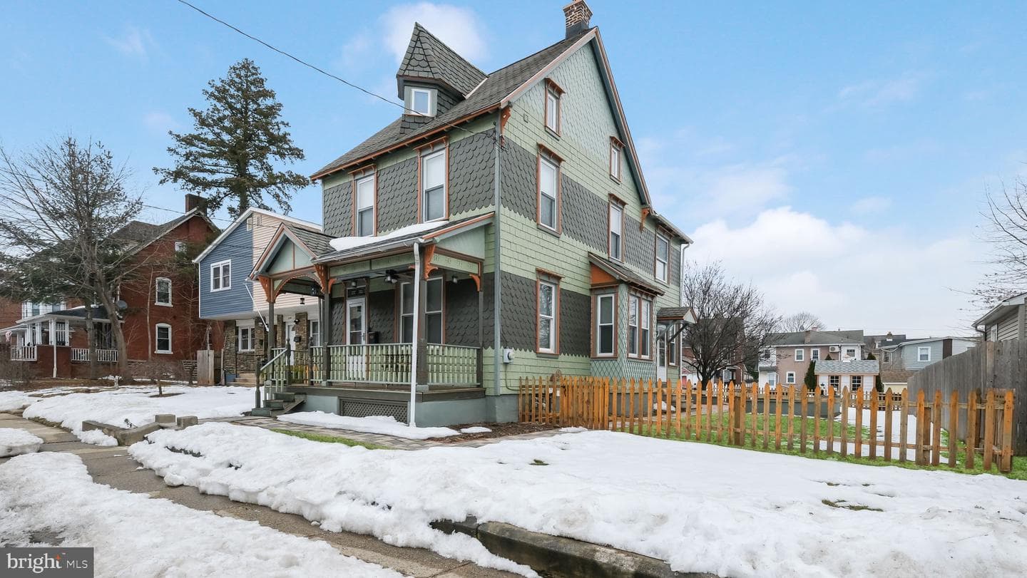 241 Susquehanna Avenue photo 2