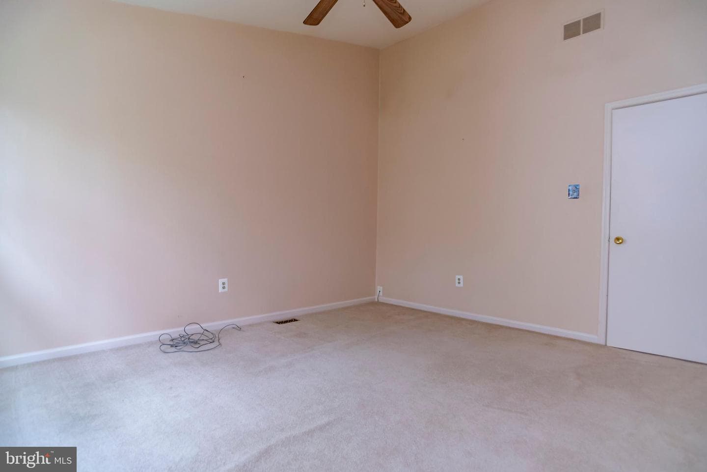 111 Sarahs Lane photo 24