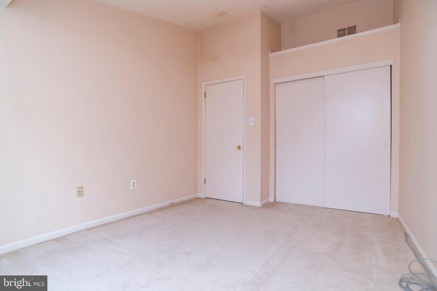 111 Sarahs Lane photo 29