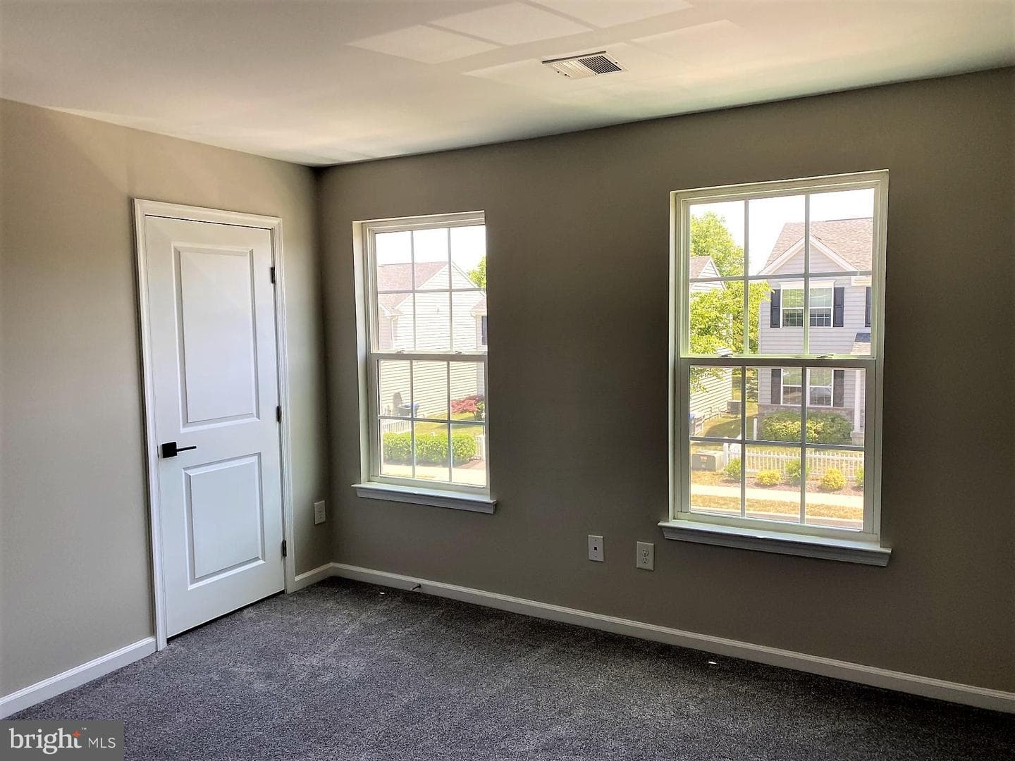122 Garrett Lane photo 18