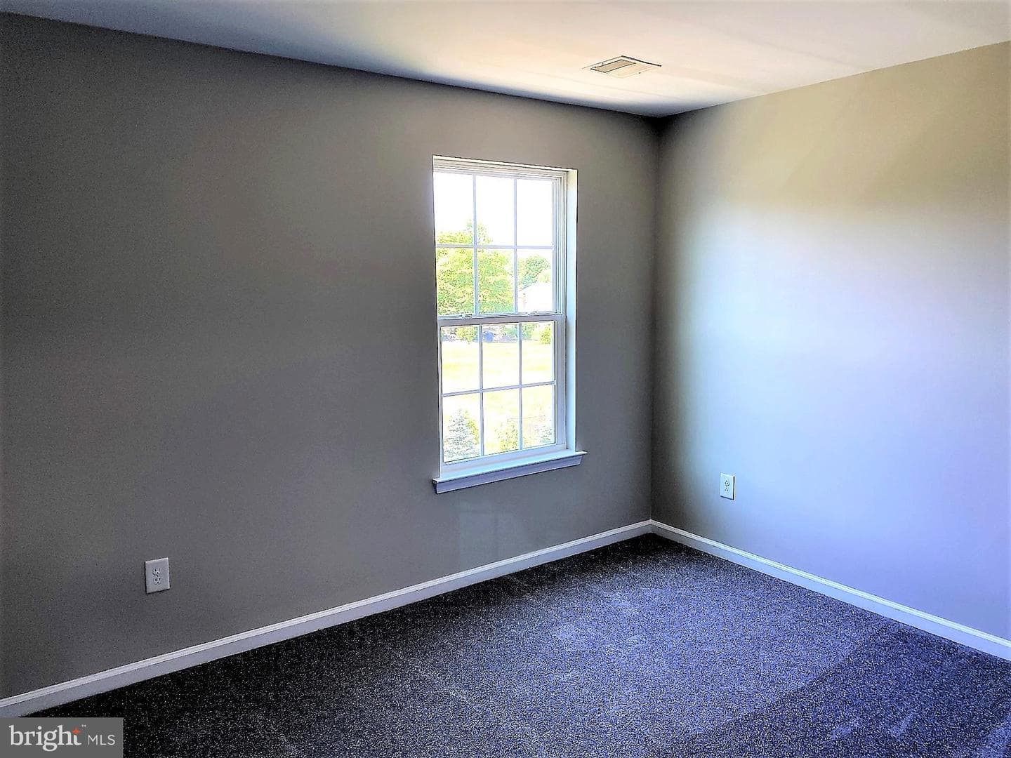 122 Garrett Lane photo 20
