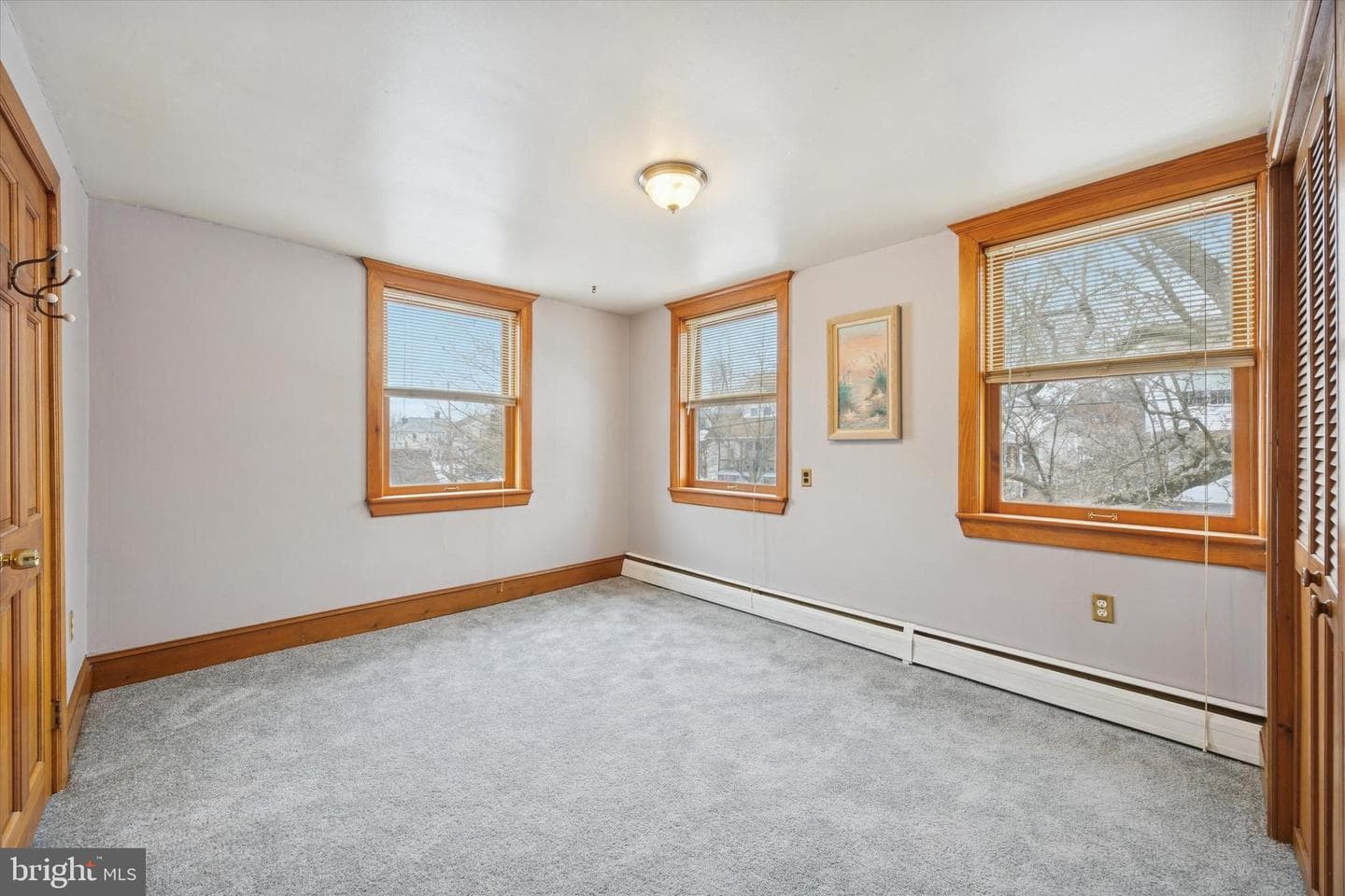 4052 Center Avenue photo 19