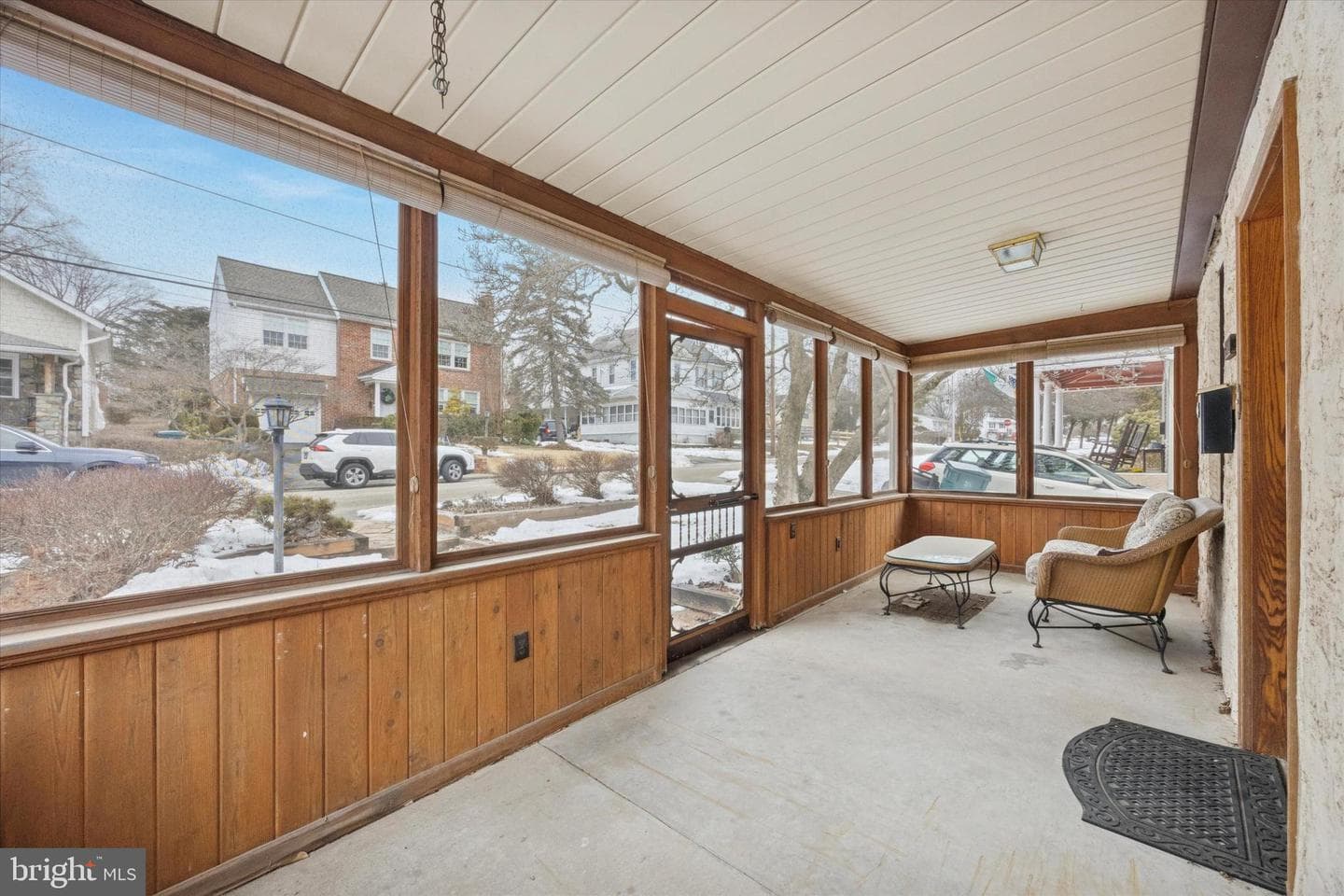 4052 Center Avenue photo 4