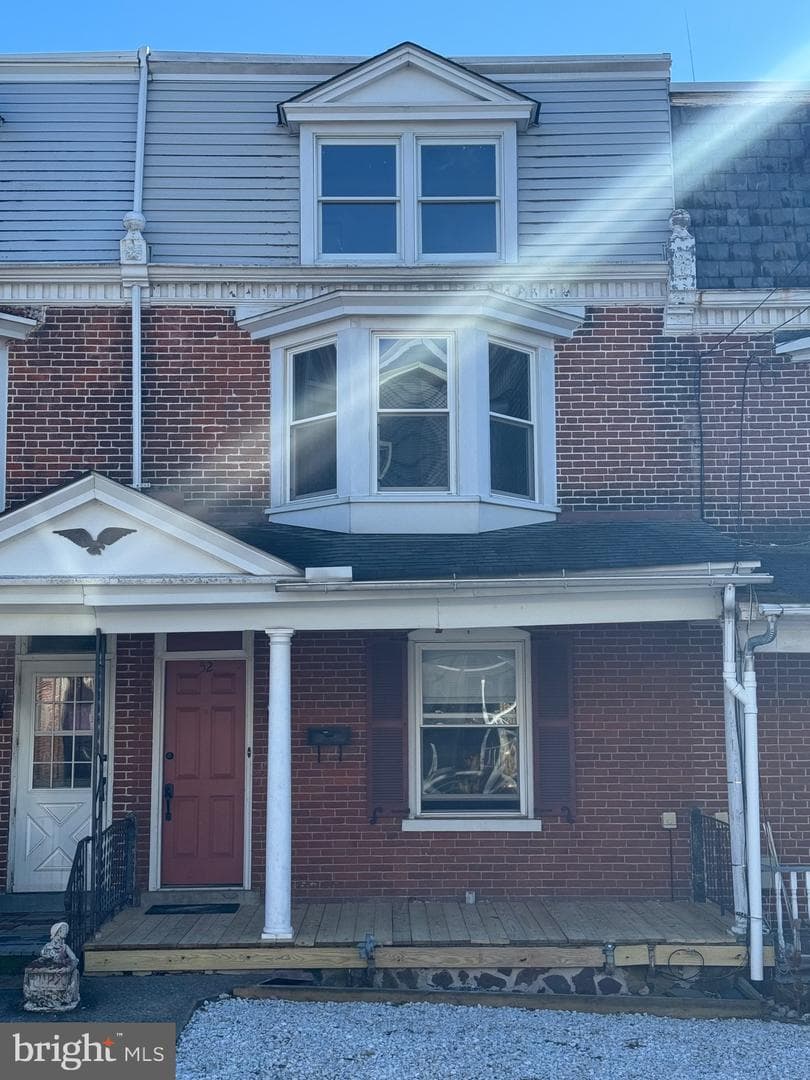 52 Hillside Avenue photo 2