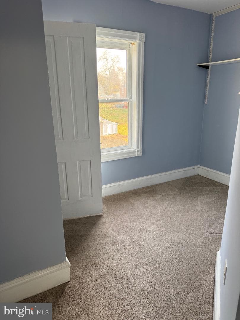 52 Hillside Avenue photo 26
