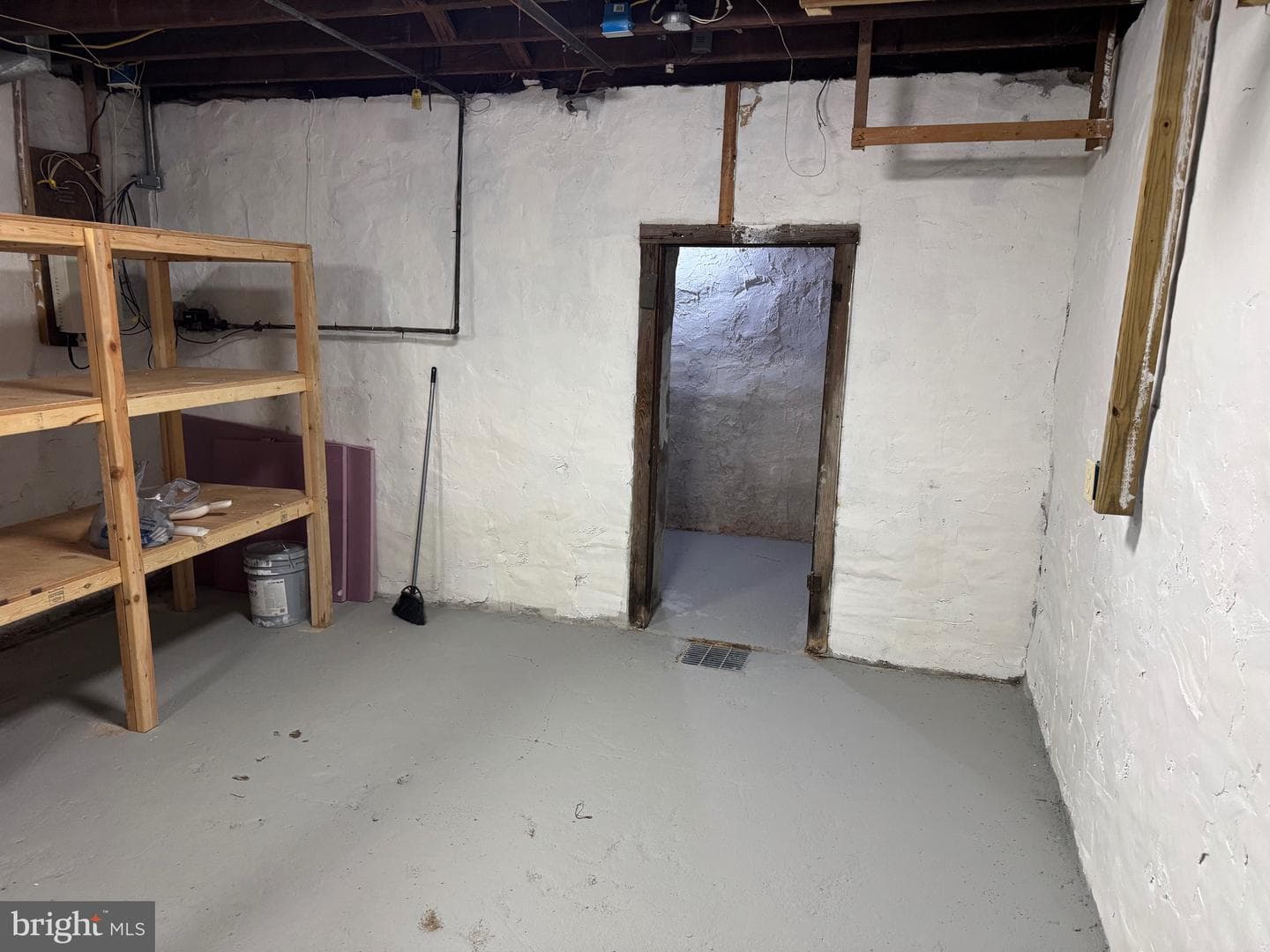 52 Hillside Avenue photo 44