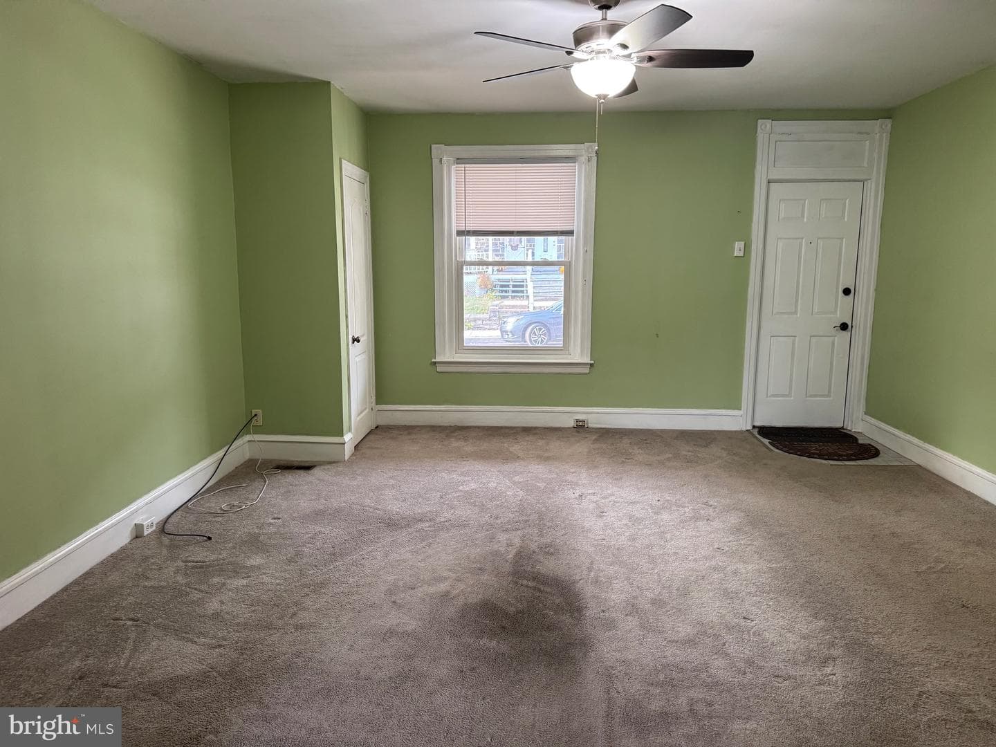 52 Hillside Avenue photo 5