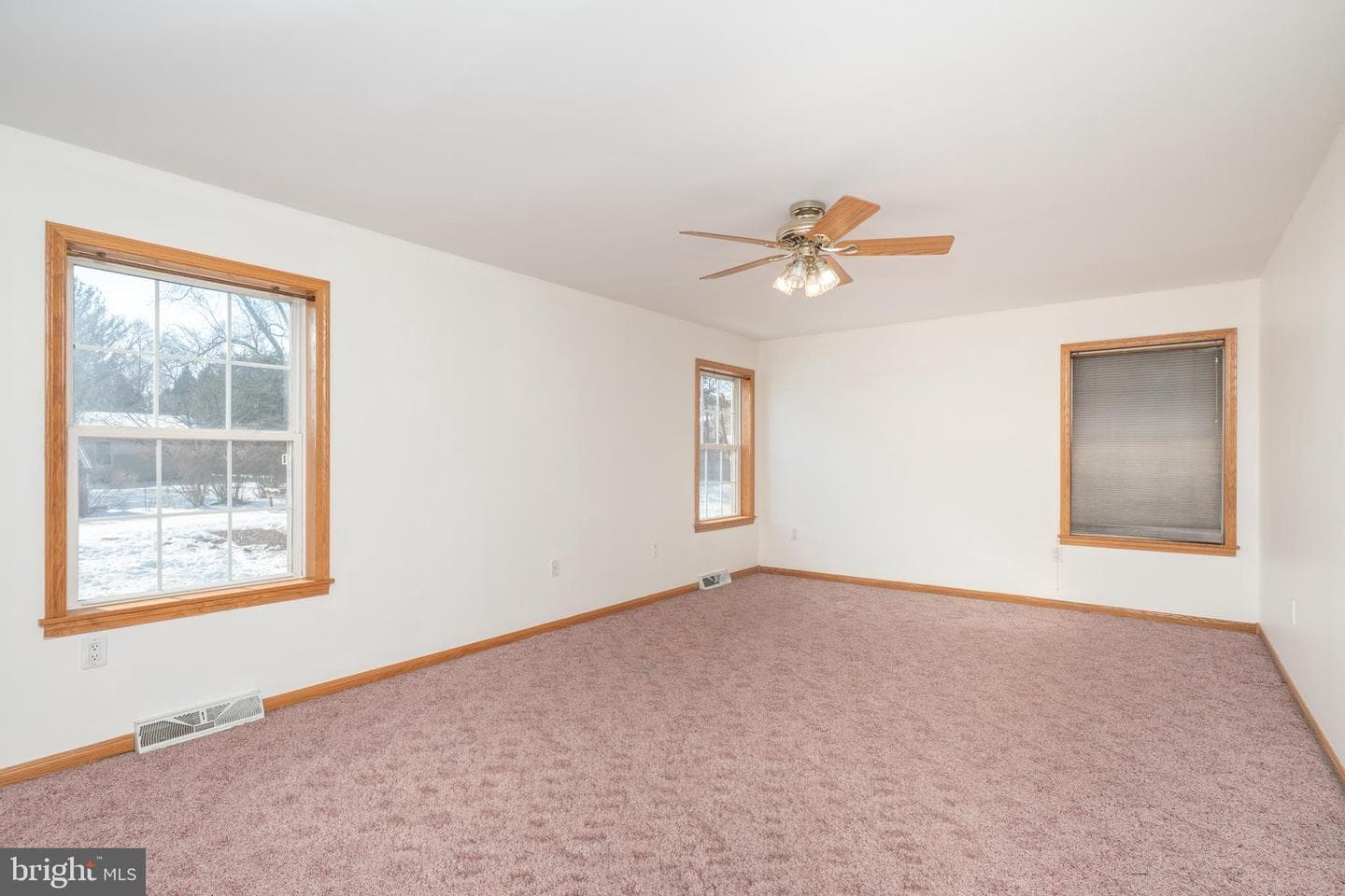 655 S 4th Avenue photo 21