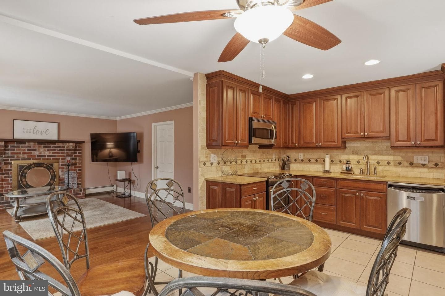 2189 Schaeffer Road photo 12