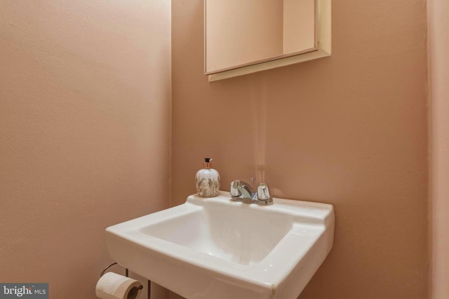 2189 Schaeffer Road photo 8