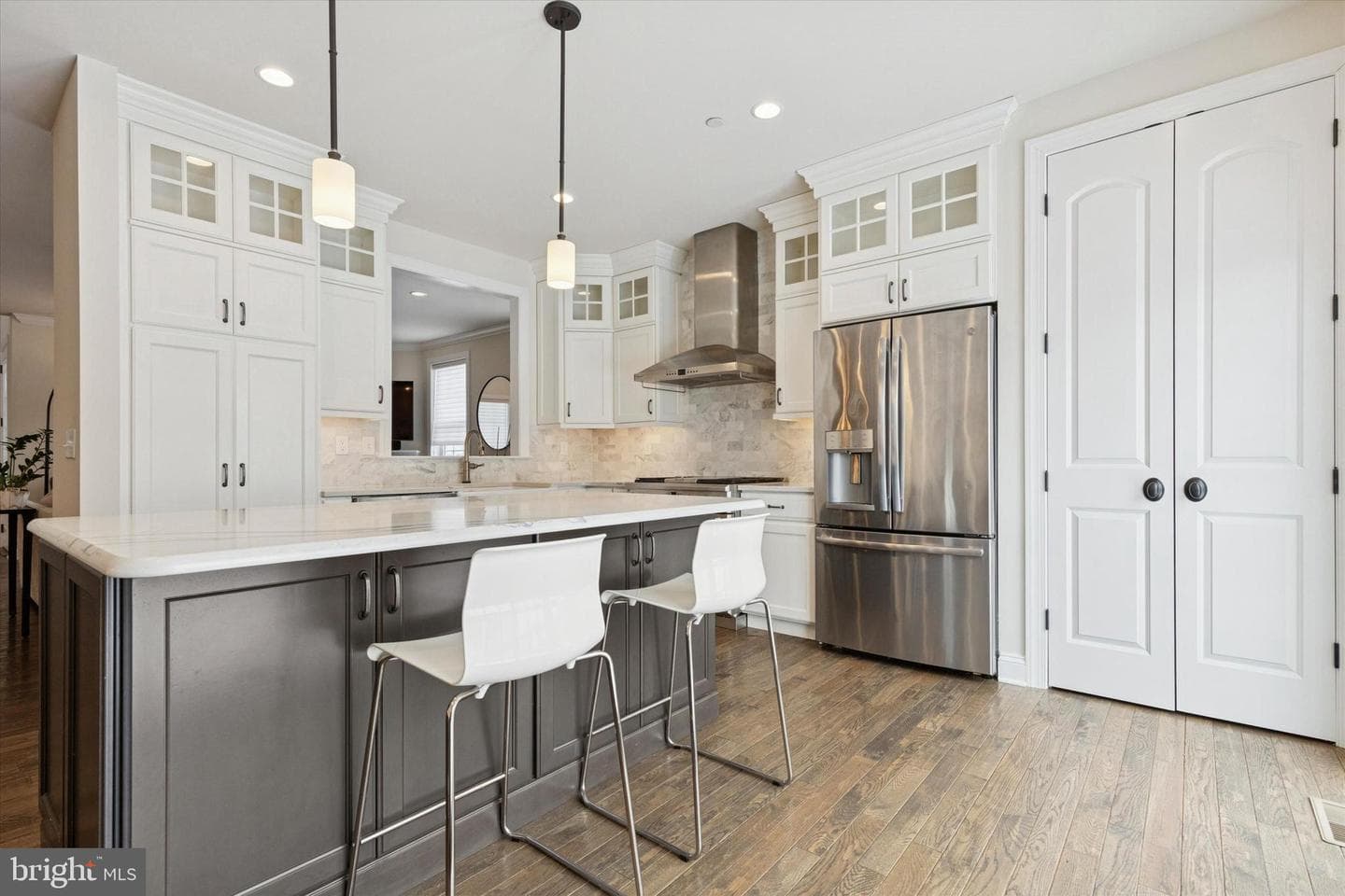 400 Morris Court photo 12