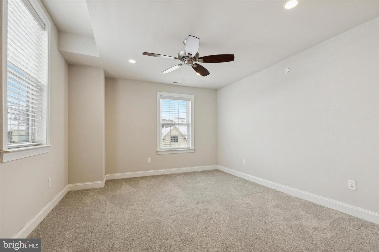 400 Morris Court photo 26
