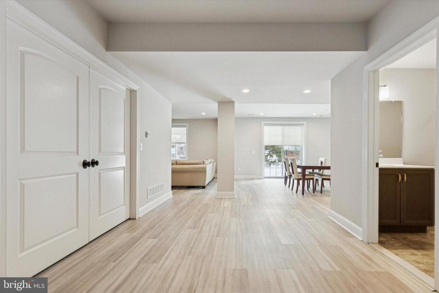 400 Morris Court photo 29