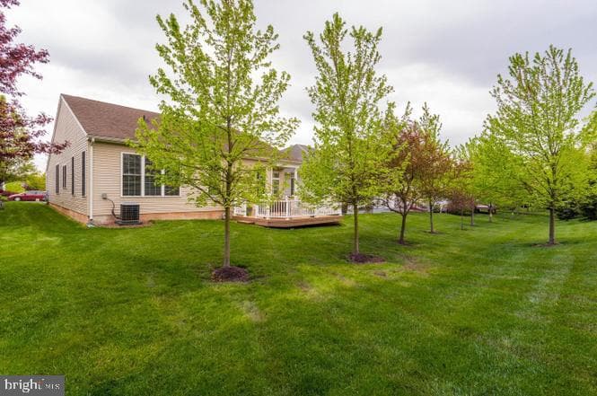 458 Peters Way photo 32