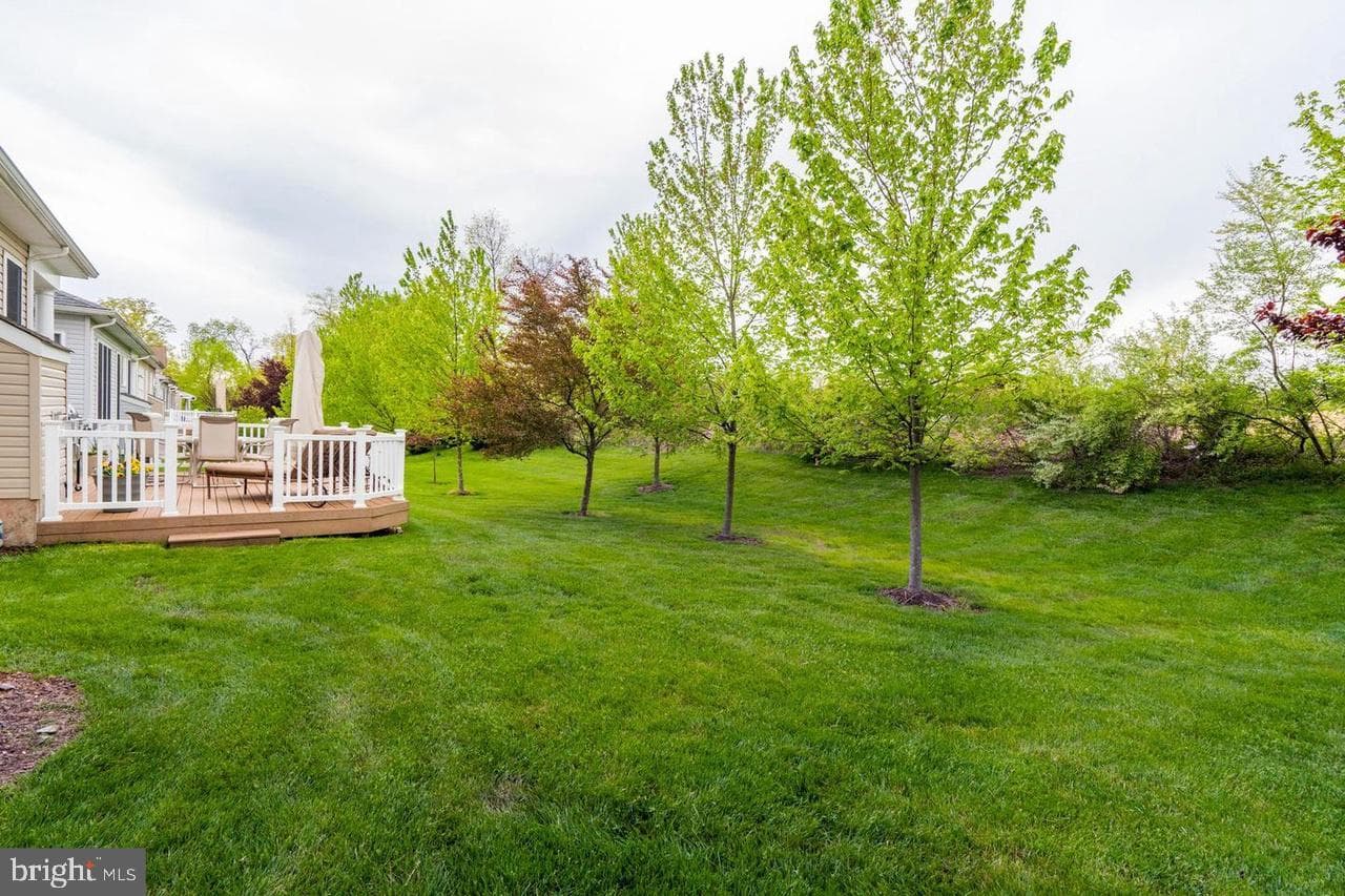 458 Peters Way photo 33