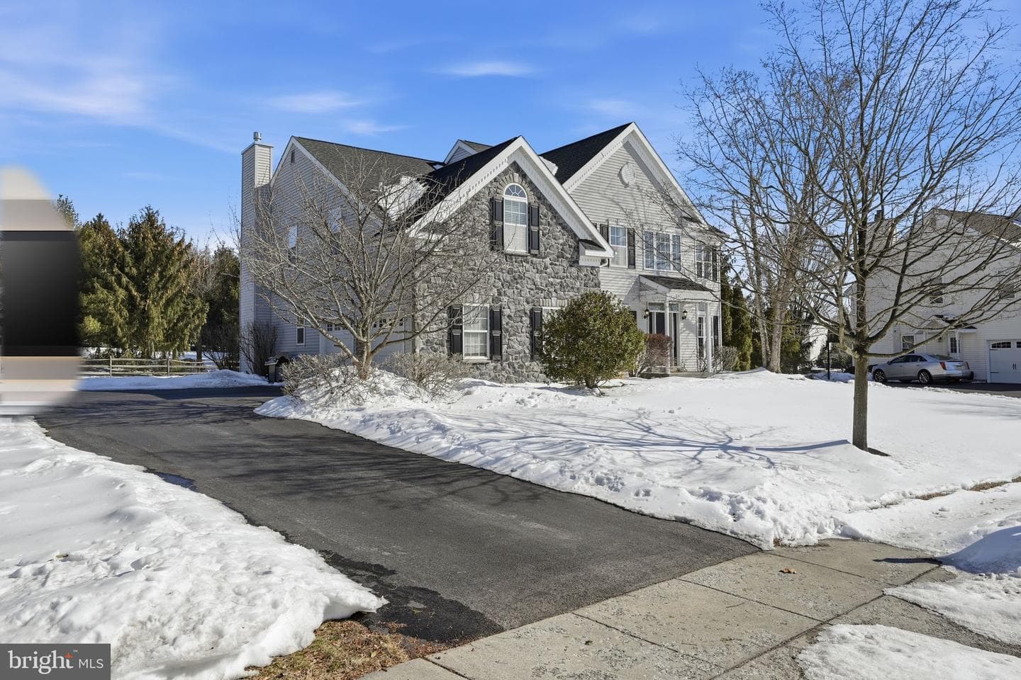727 Sourwood Lane photo 3
