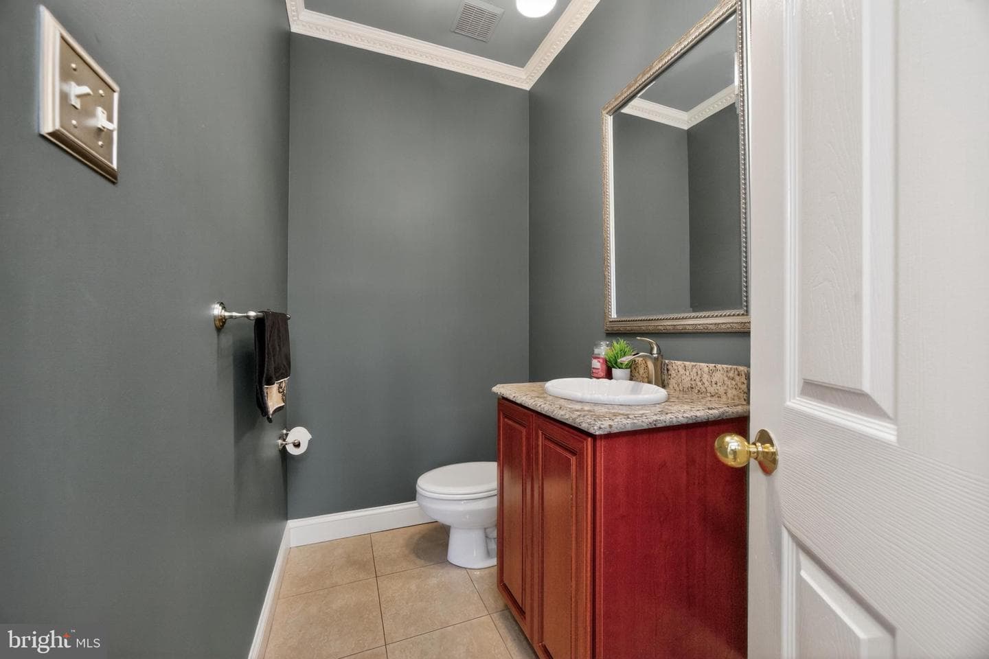 552 Longfellow Lane photo 27