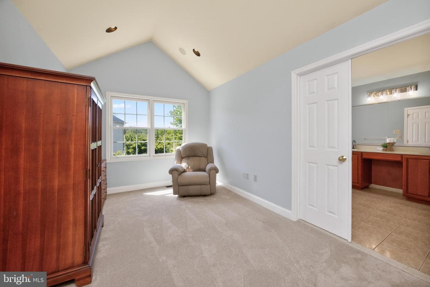 552 Longfellow Lane photo 30