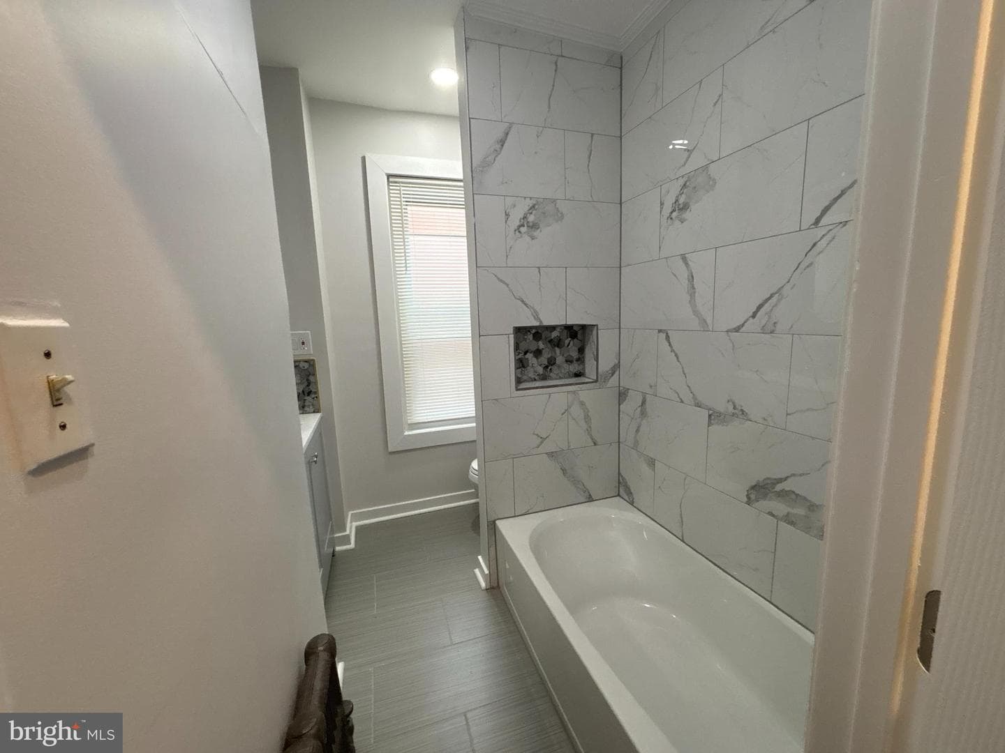203 Chain Street photo 34