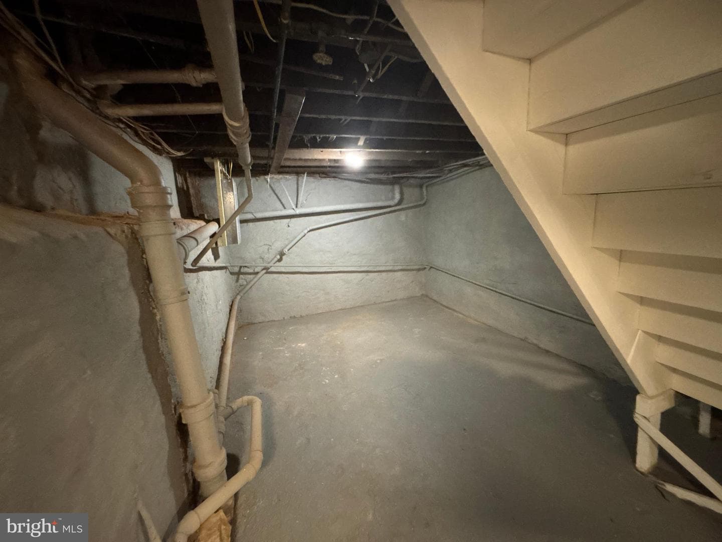 203 Chain Street photo 41