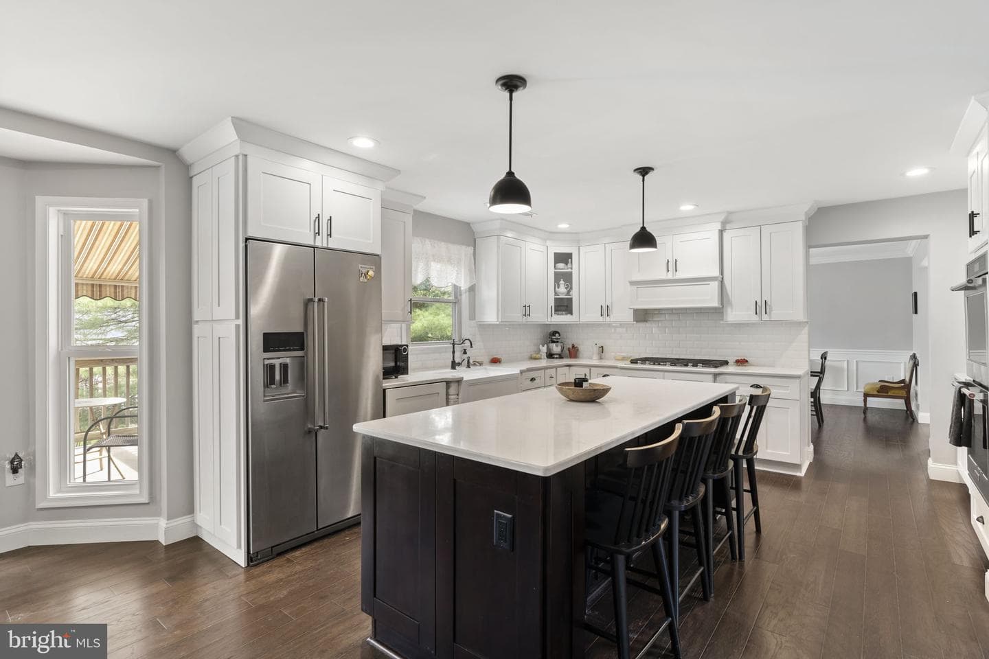 220 Richard Way photo 15
