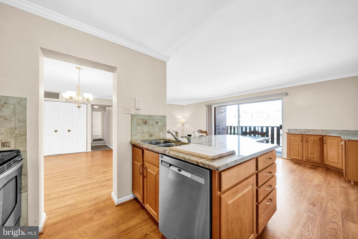1570 The Fairway #411 E photo 11