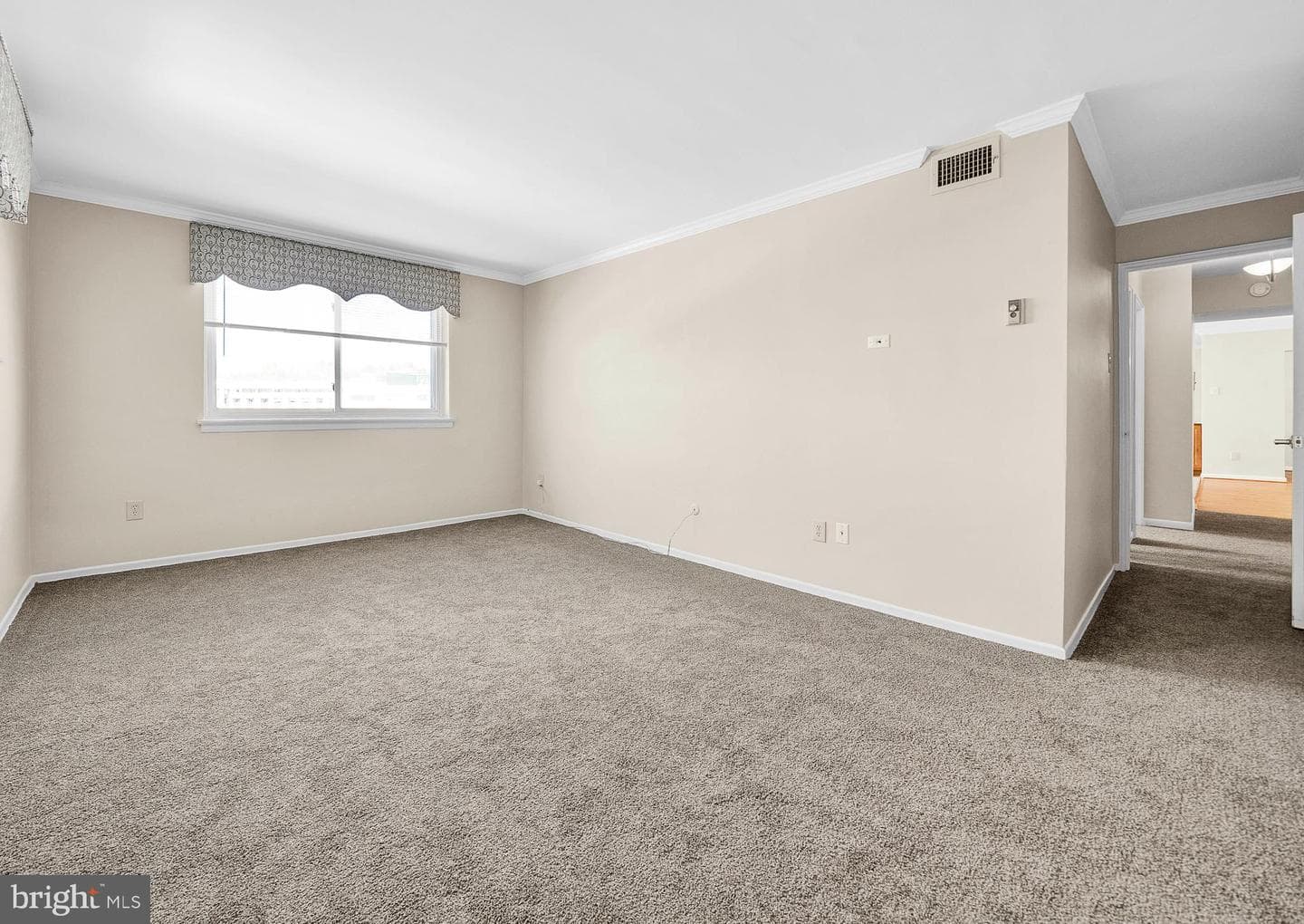 1570 The Fairway #411 E photo 29