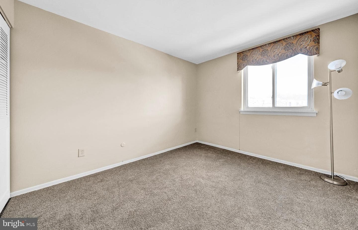 1570 The Fairway #411 E photo 30