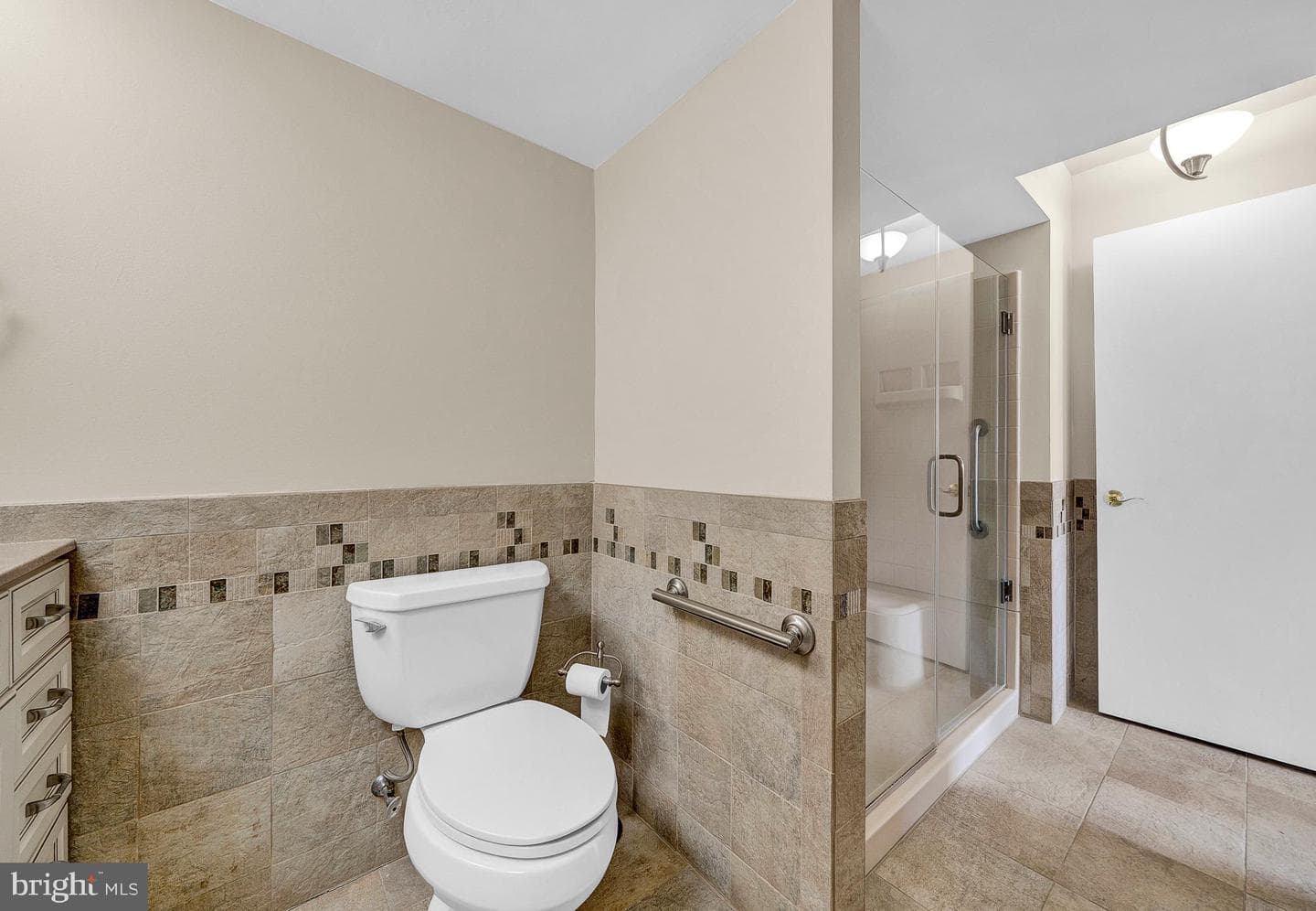 1570 The Fairway #411 E photo 35