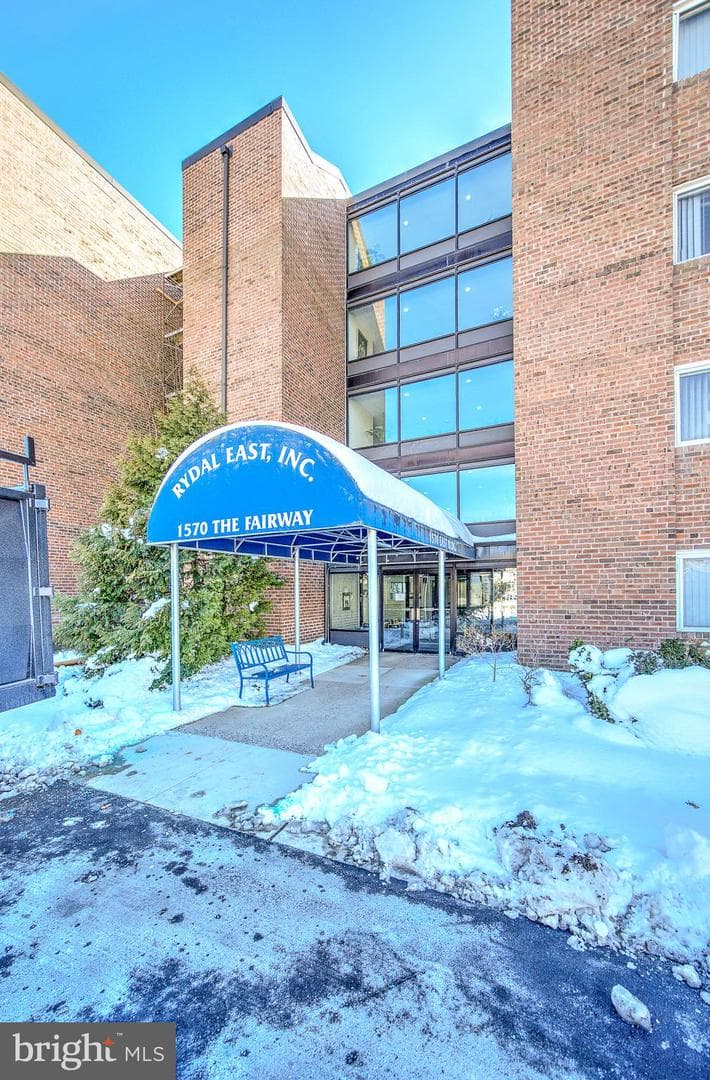 1570 The Fairway #411 E photo 50