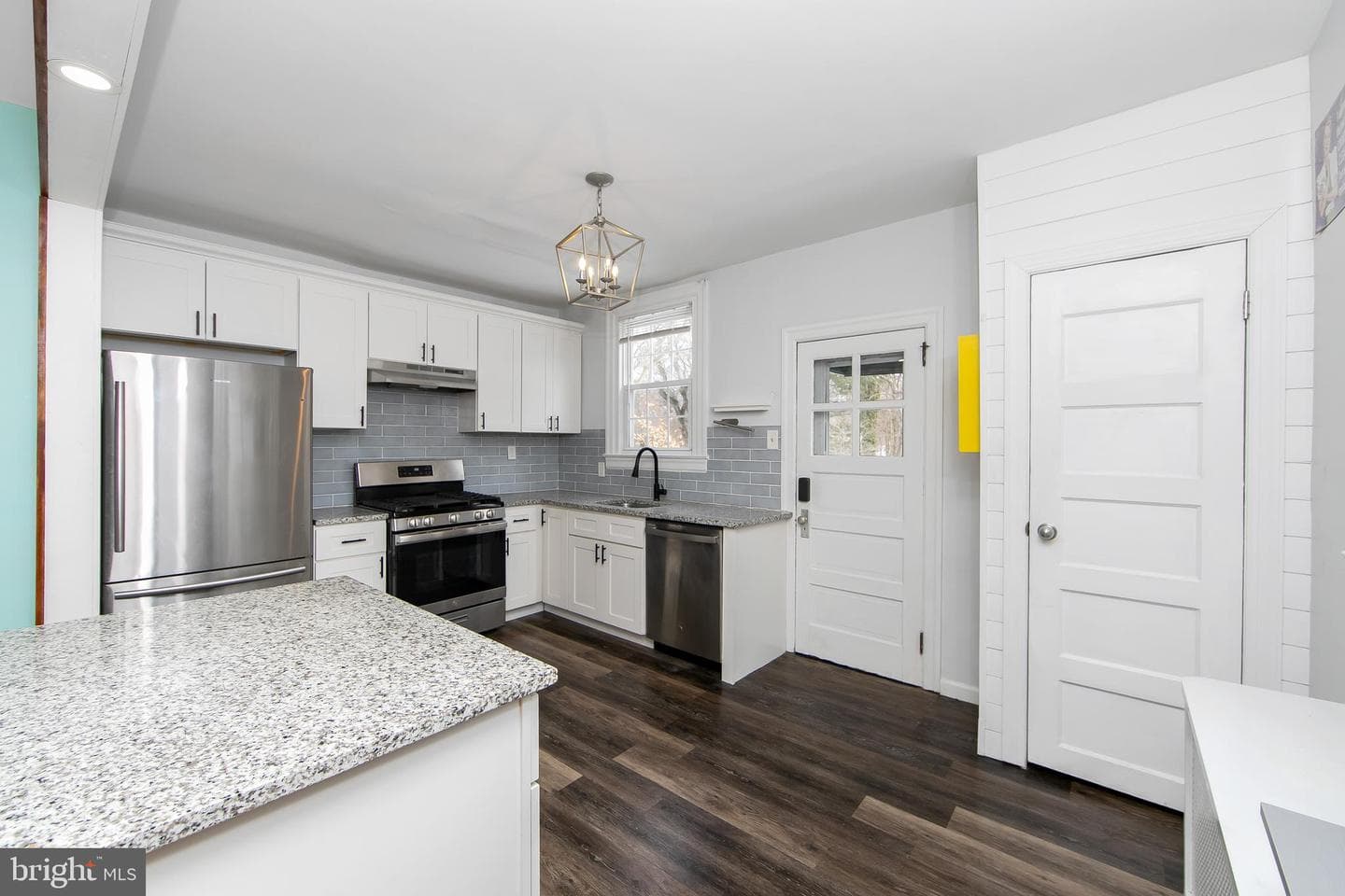 515 Ryers Avenue photo 14