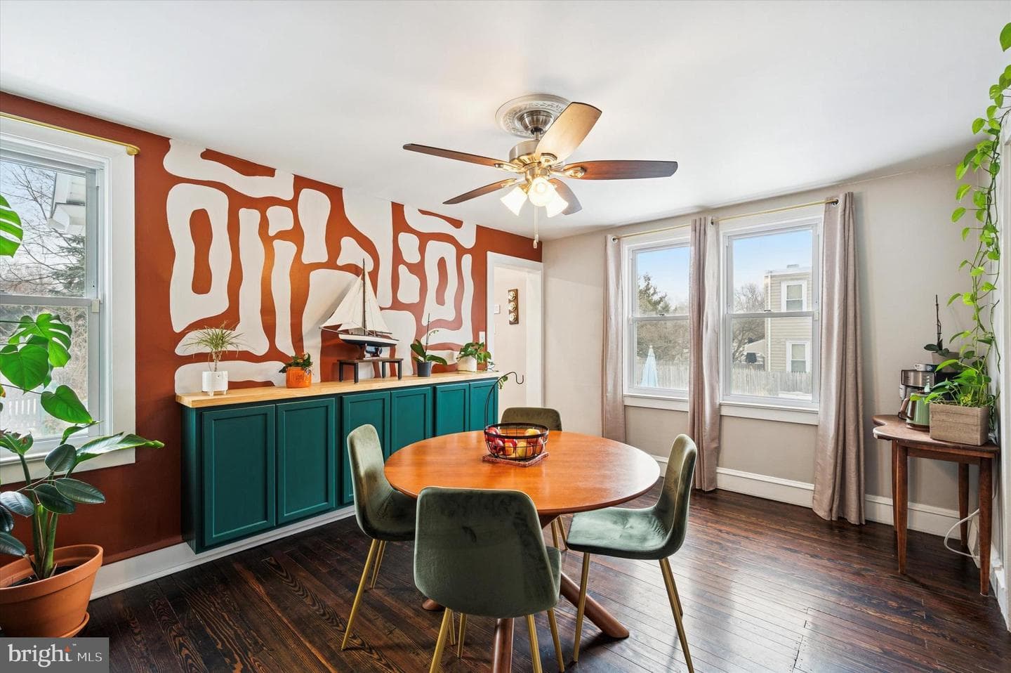 137 Myrtle Avenue photo 8