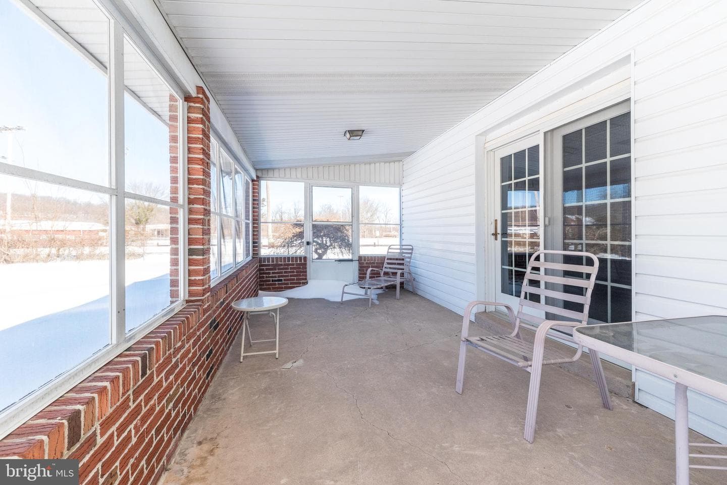 908 G Avenue photo 27