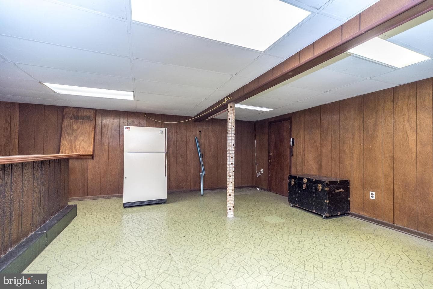 908 G Avenue photo 33